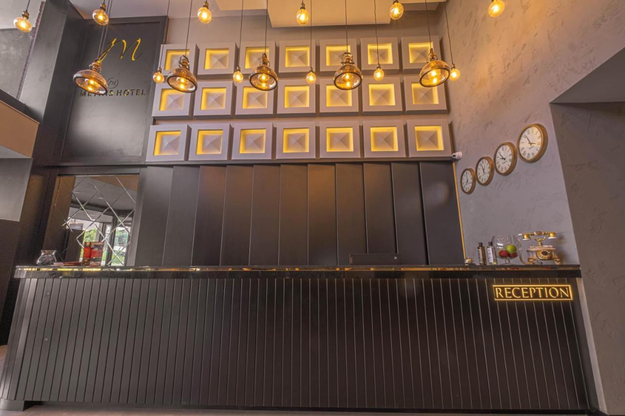 Methishotel Karsiyaka  Exterior photo